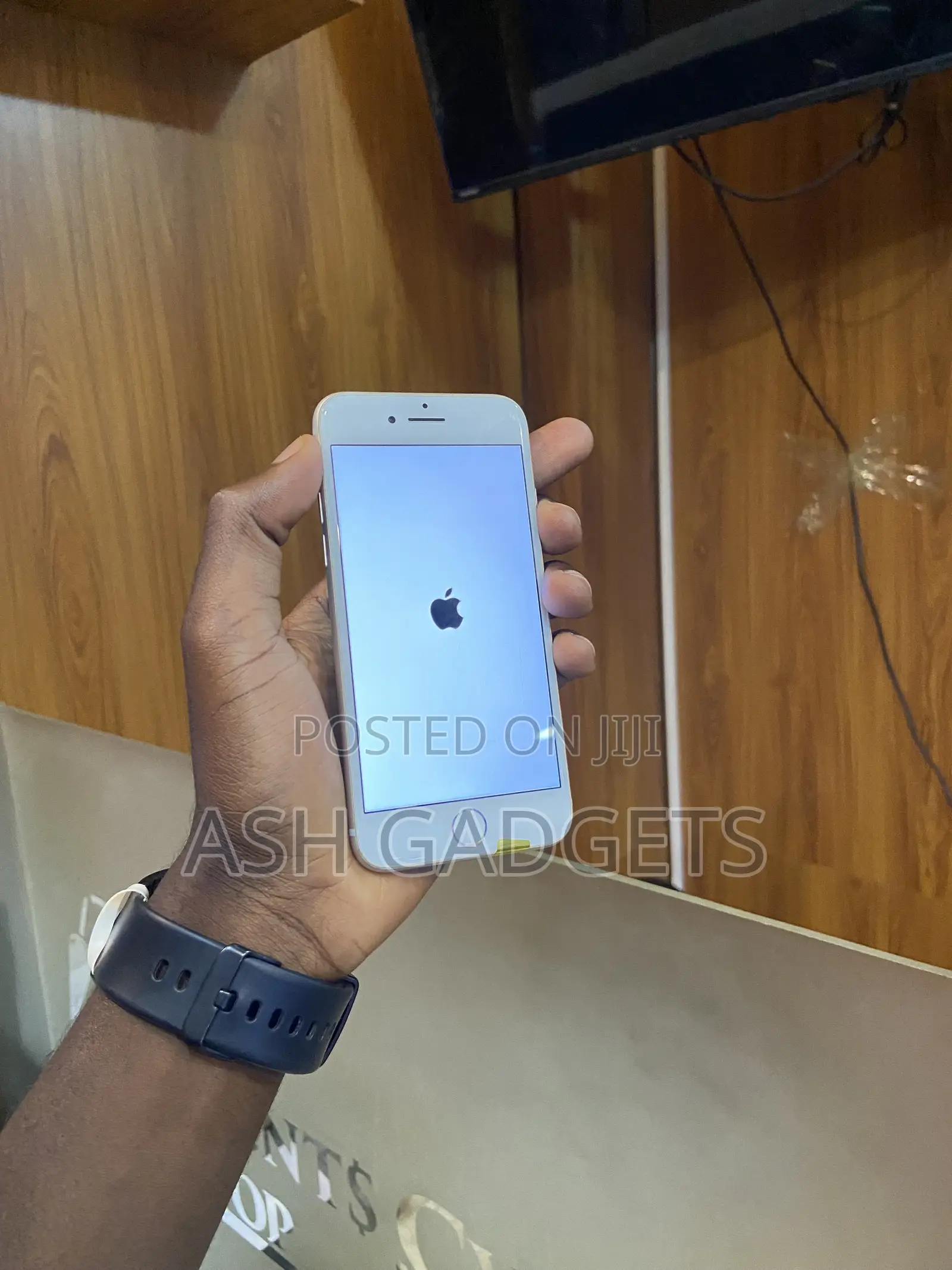 Apple iPhone 8 128 GB White