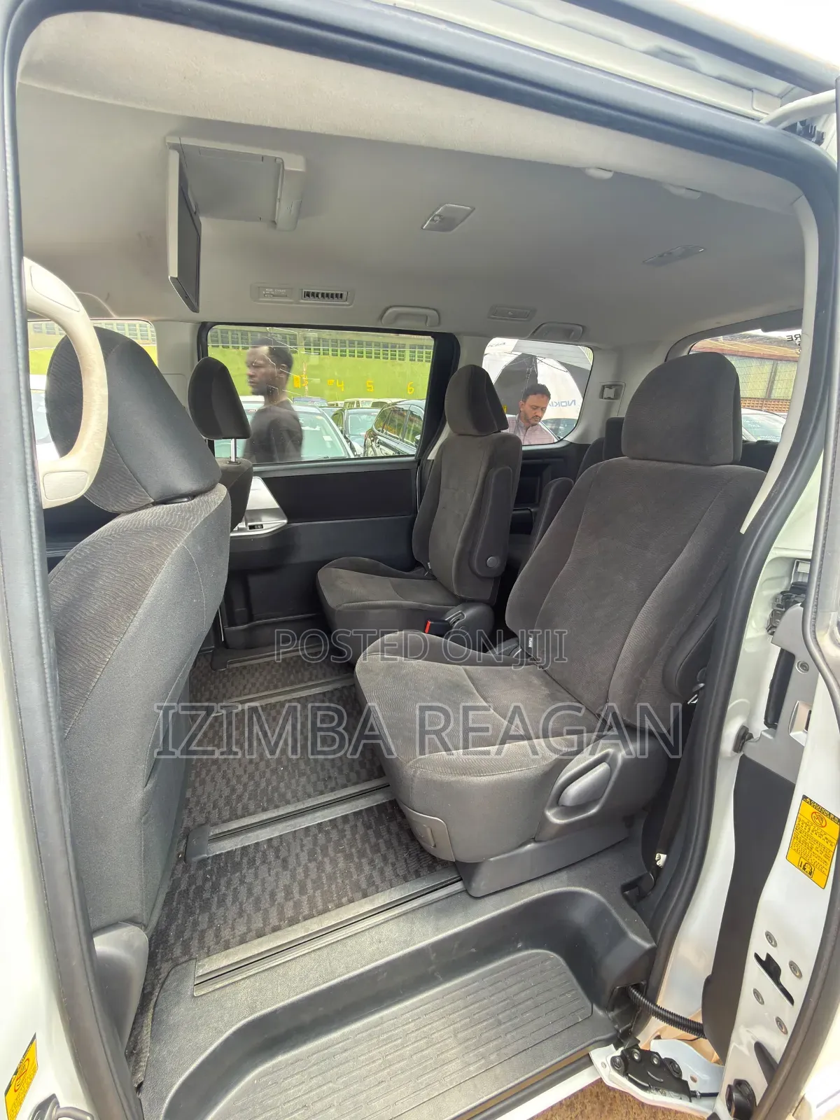 Toyota Noah 2013 White