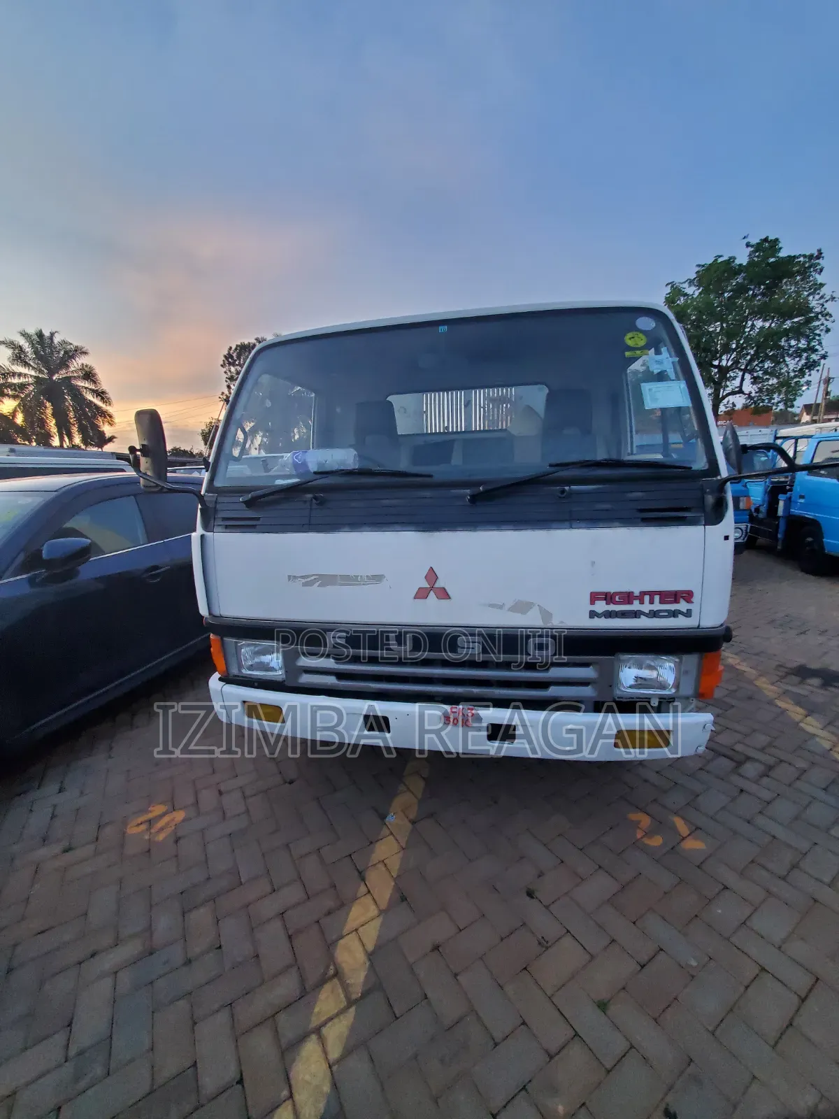 Mitsubishi DUMP truck 2014 White