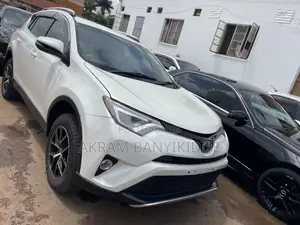 Toyota RAV4 2016 White