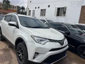Toyota RAV4 2016 White