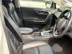 Toyota RAV4 Adventure 2019 White