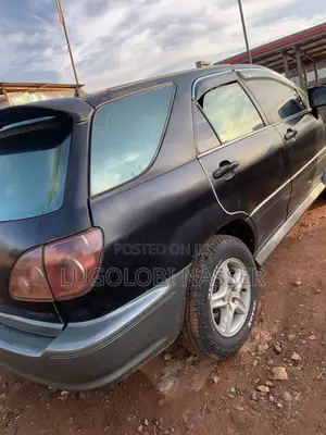 Toyota Harrier 2.2 16V 2000 Black