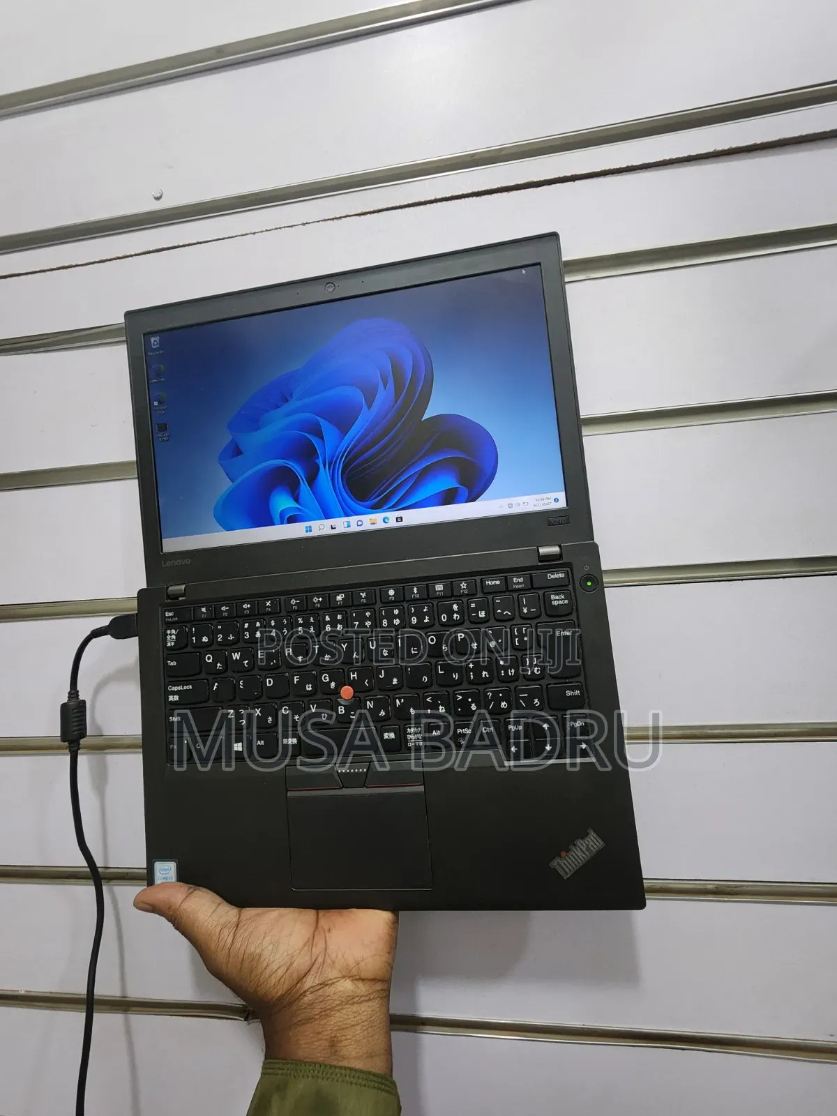 New Laptop Lenovo ThinkPad X270 4GB Intel Core i5 SSD 128GB