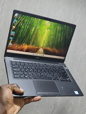 New Laptop Dell Inspiron 13 7300 8GB Intel Core i5 SSD 256GB