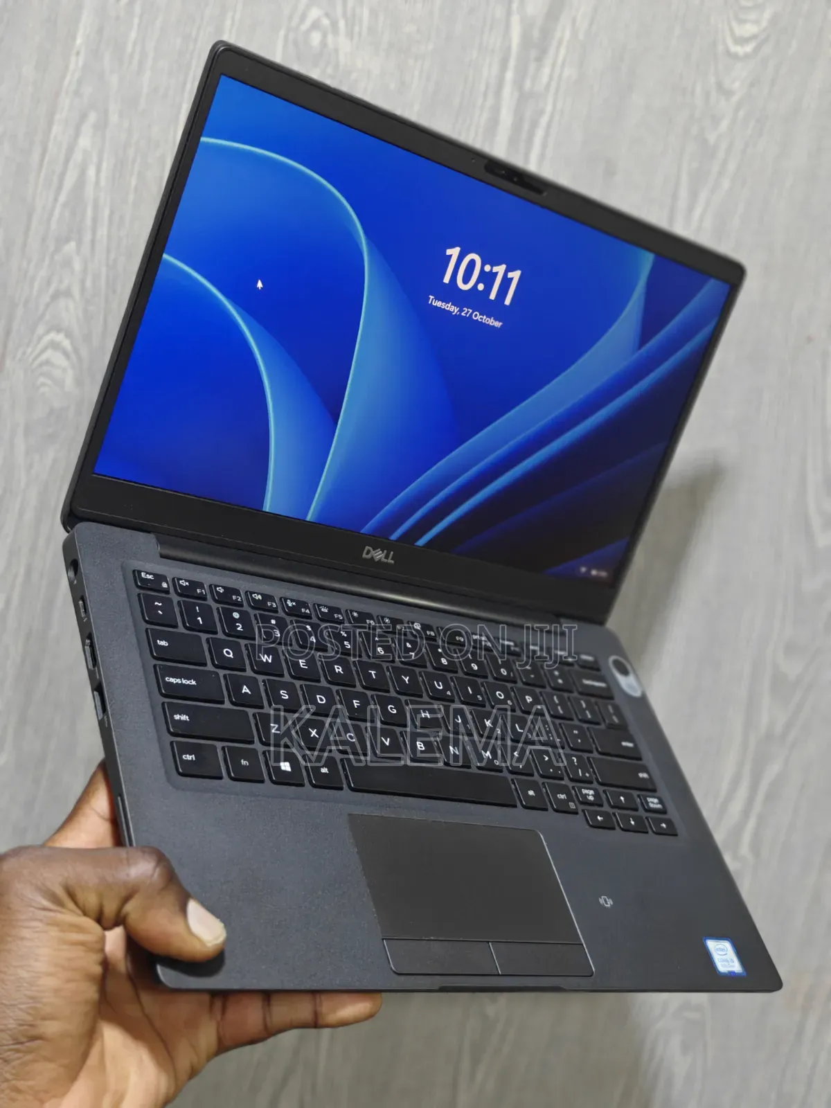 New Laptop Dell Inspiron 13 7300 8GB Intel Core i5 SSD 256GB