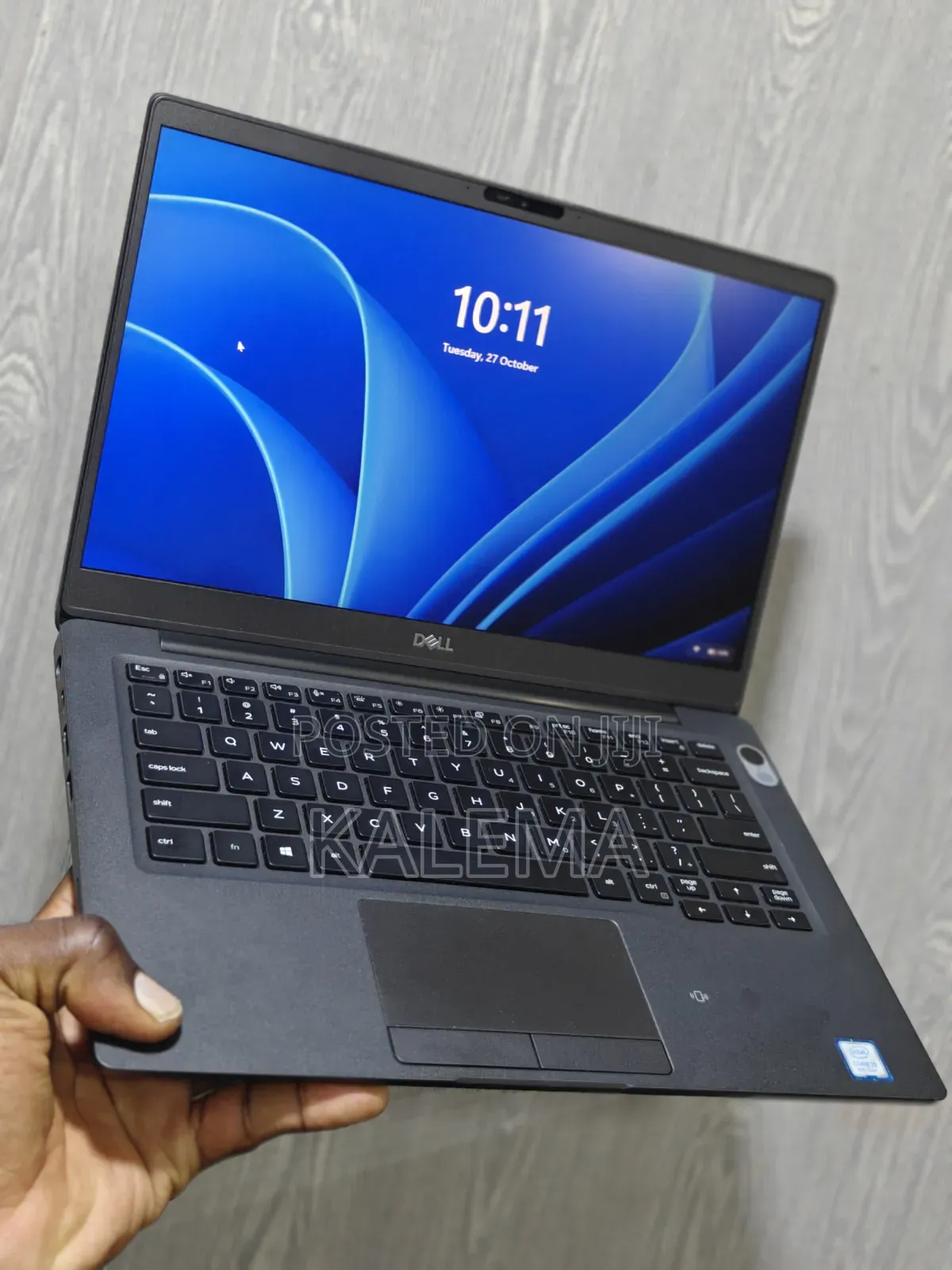 New Laptop Dell Inspiron 13 7300 8GB Intel Core i5 SSD 256GB