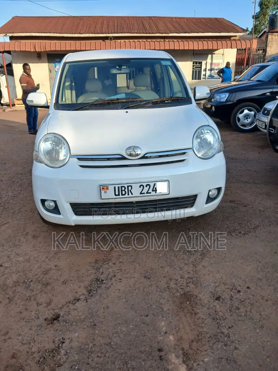 Toyota Sienta 2007 White