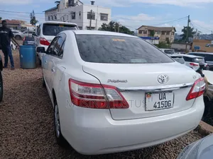 Toyota Premio 2010 White