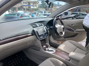 Toyota Premio 2010 White