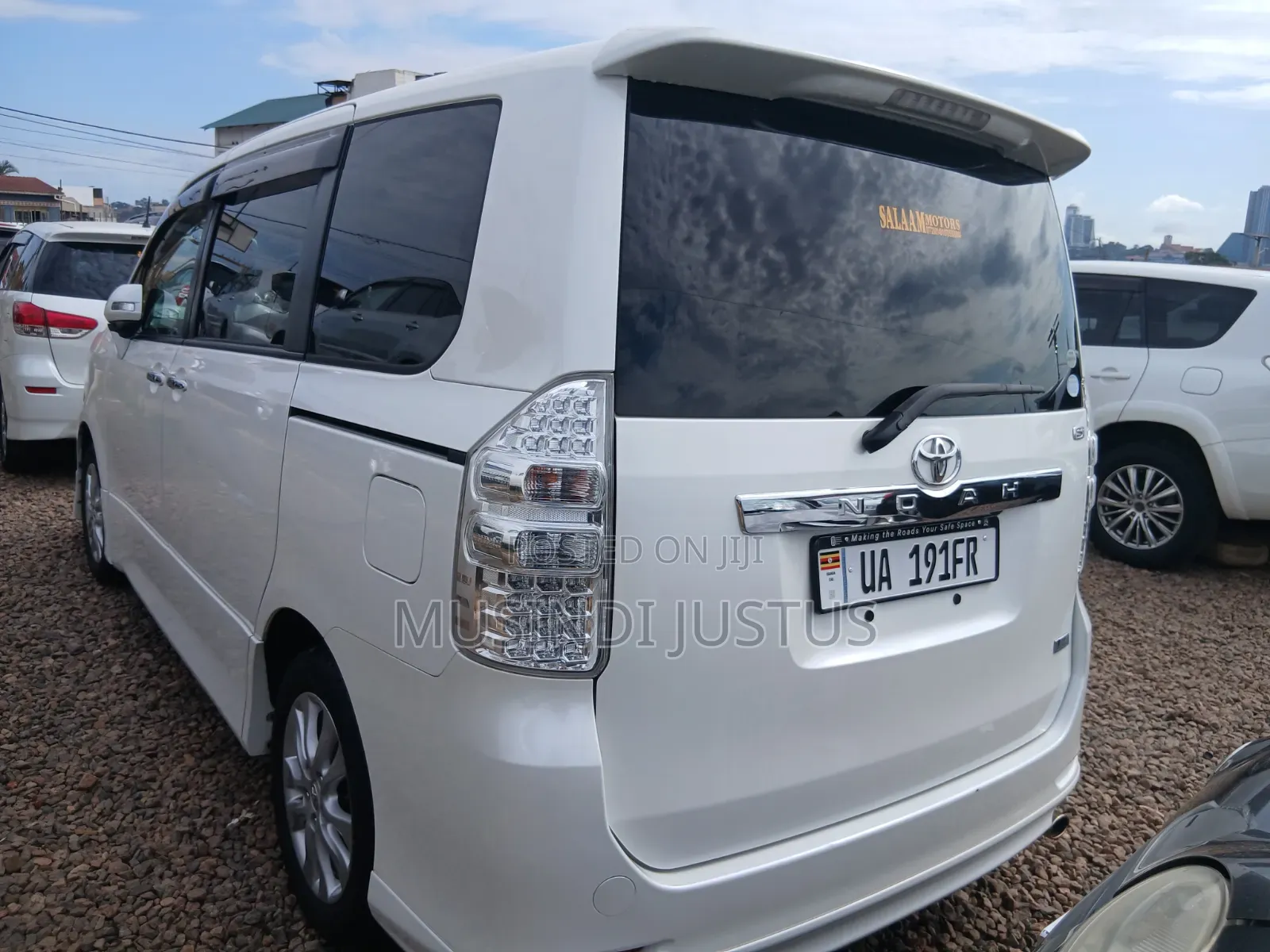 Toyota Noah 2013 White