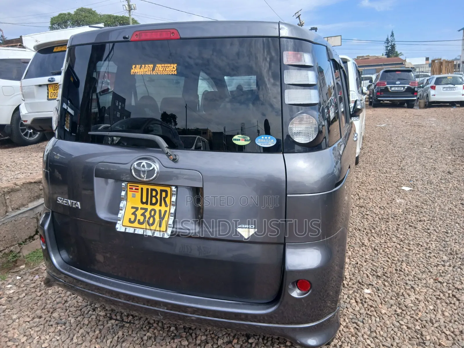 Toyota Sienta 2010 Gray