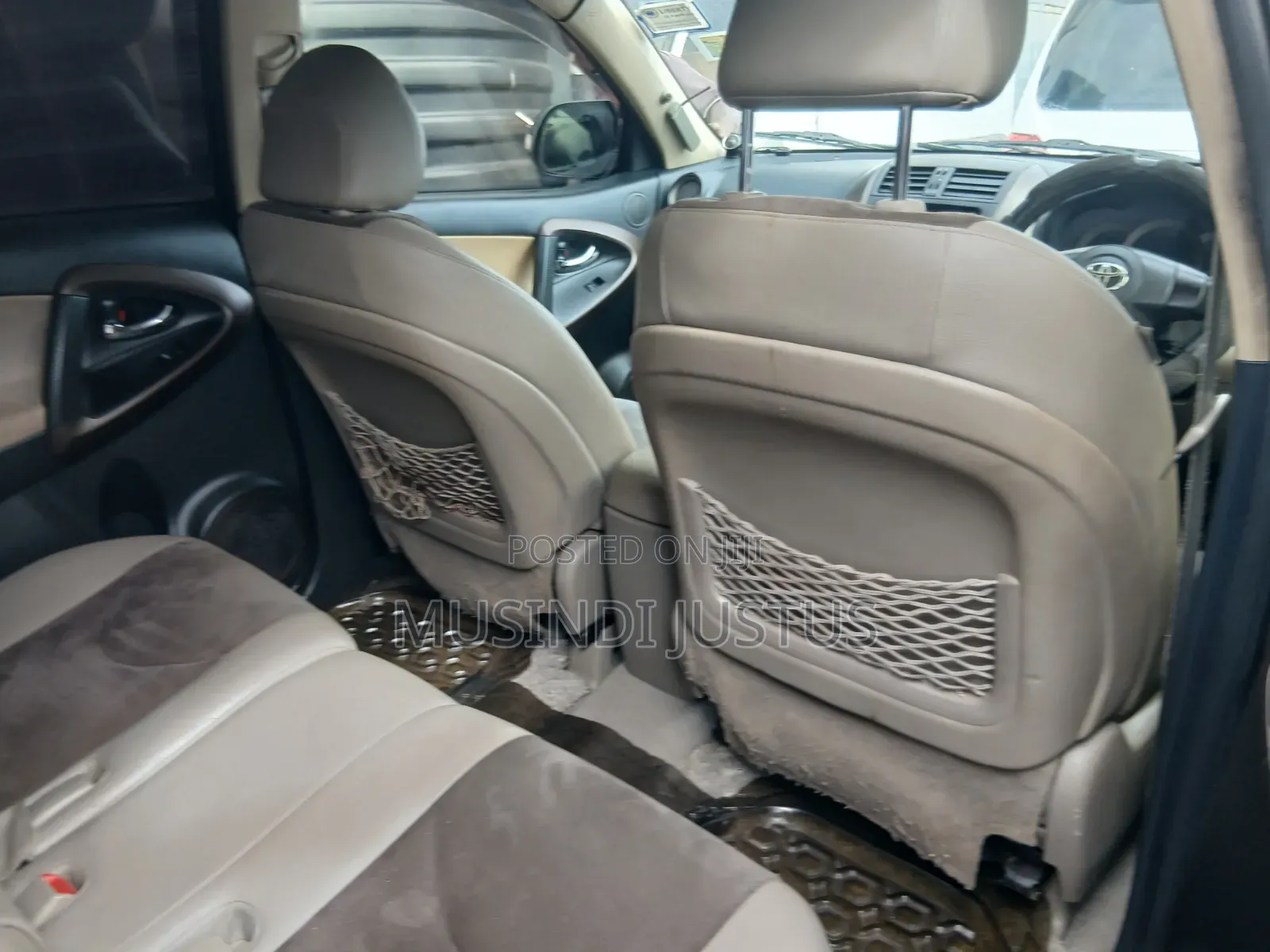 Toyota Vanguard 2010 Black