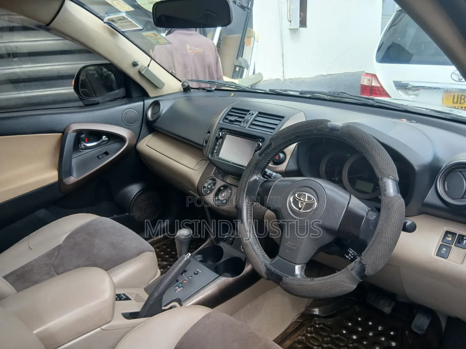 Toyota Vanguard 2010 Black
