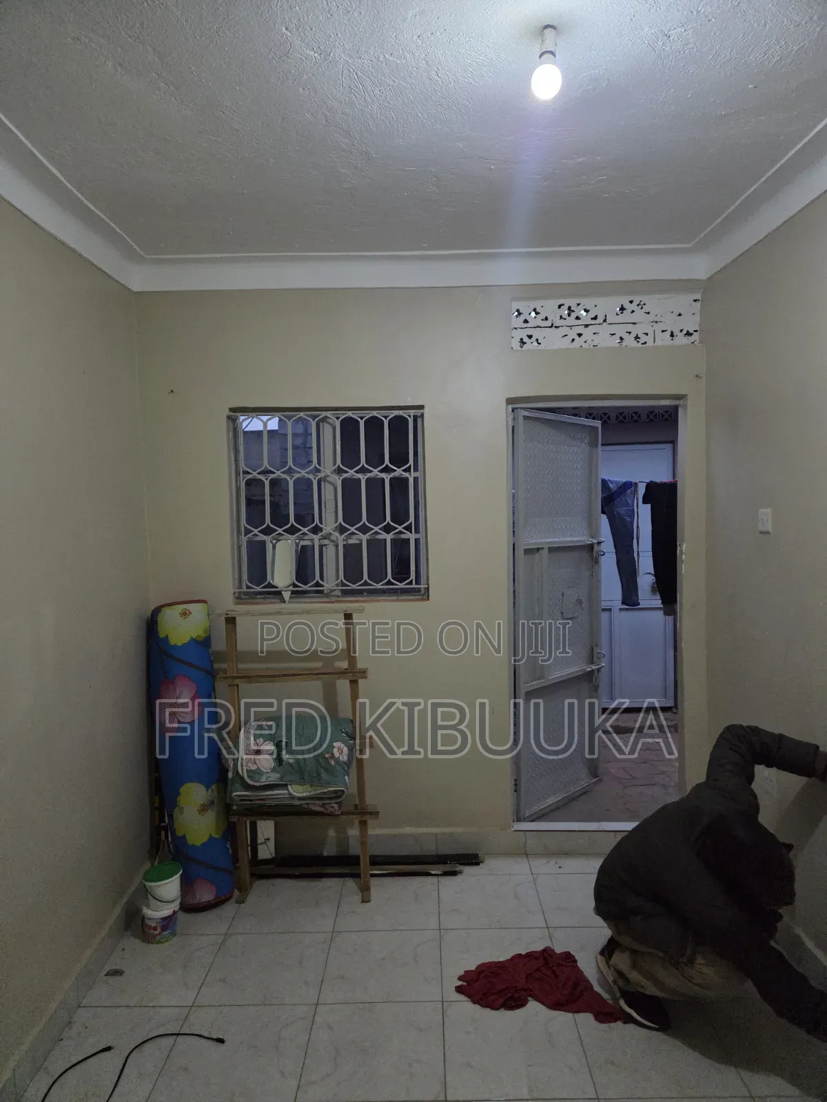 1bdrm House in Kira for rent