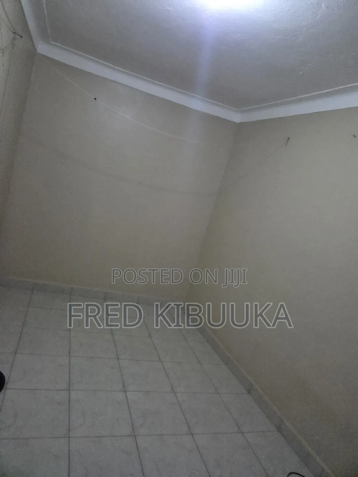 1bdrm House in Kira for rent