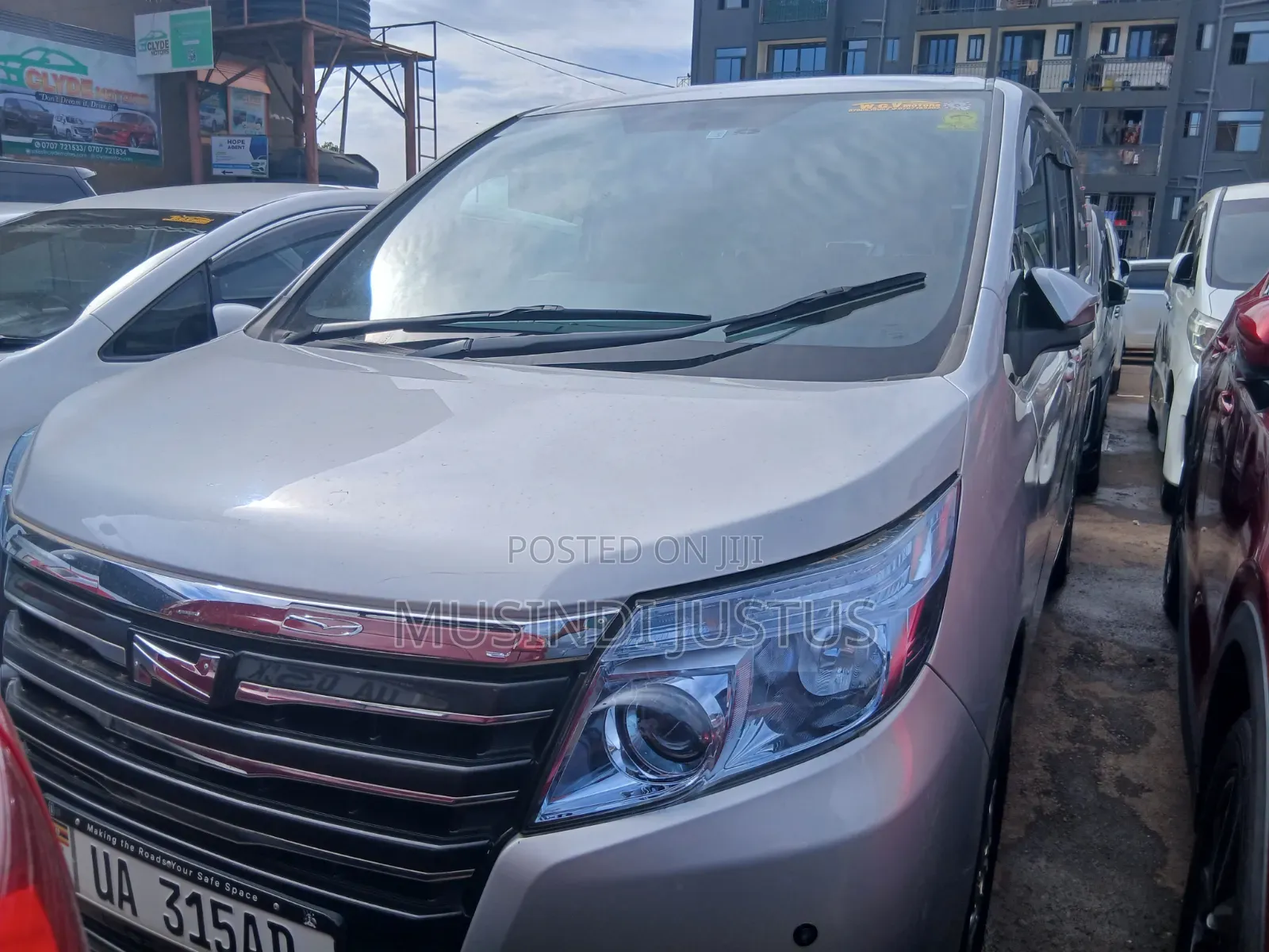 Toyota Noah 2016 Silver