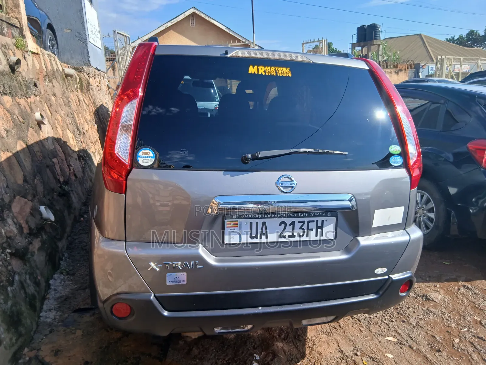 Nissan X-Trail 2011 Gray