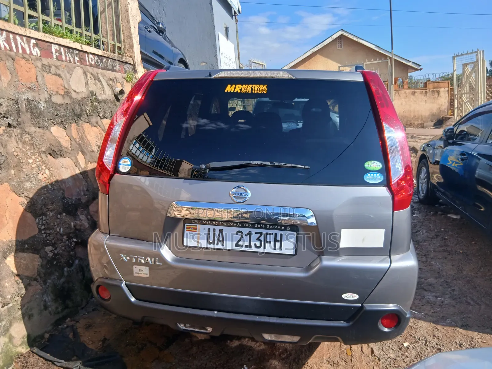 Nissan X-Trail 2011 Gray