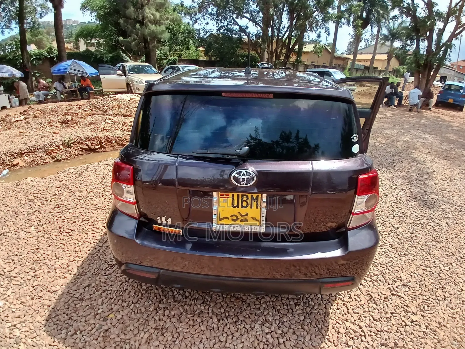 Toyota IST 2010 Maroon