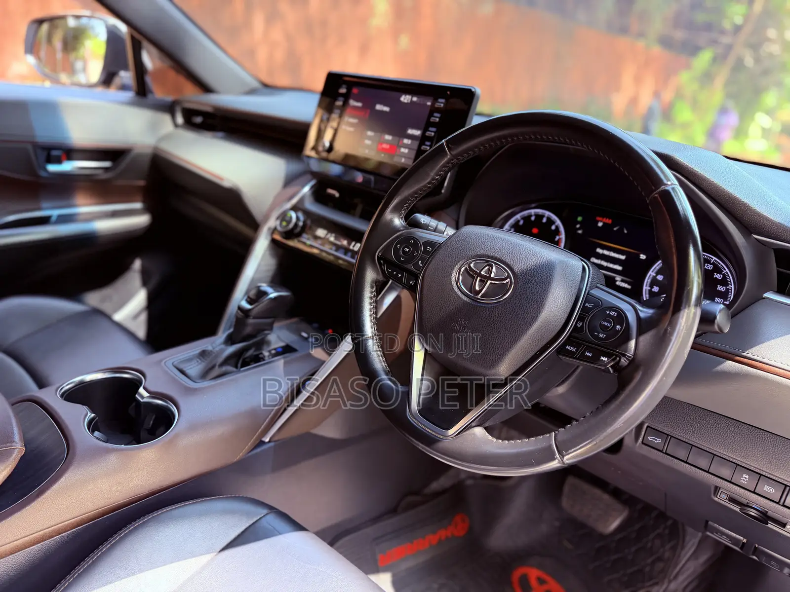 Toyota Harrier 2.0 2021 White