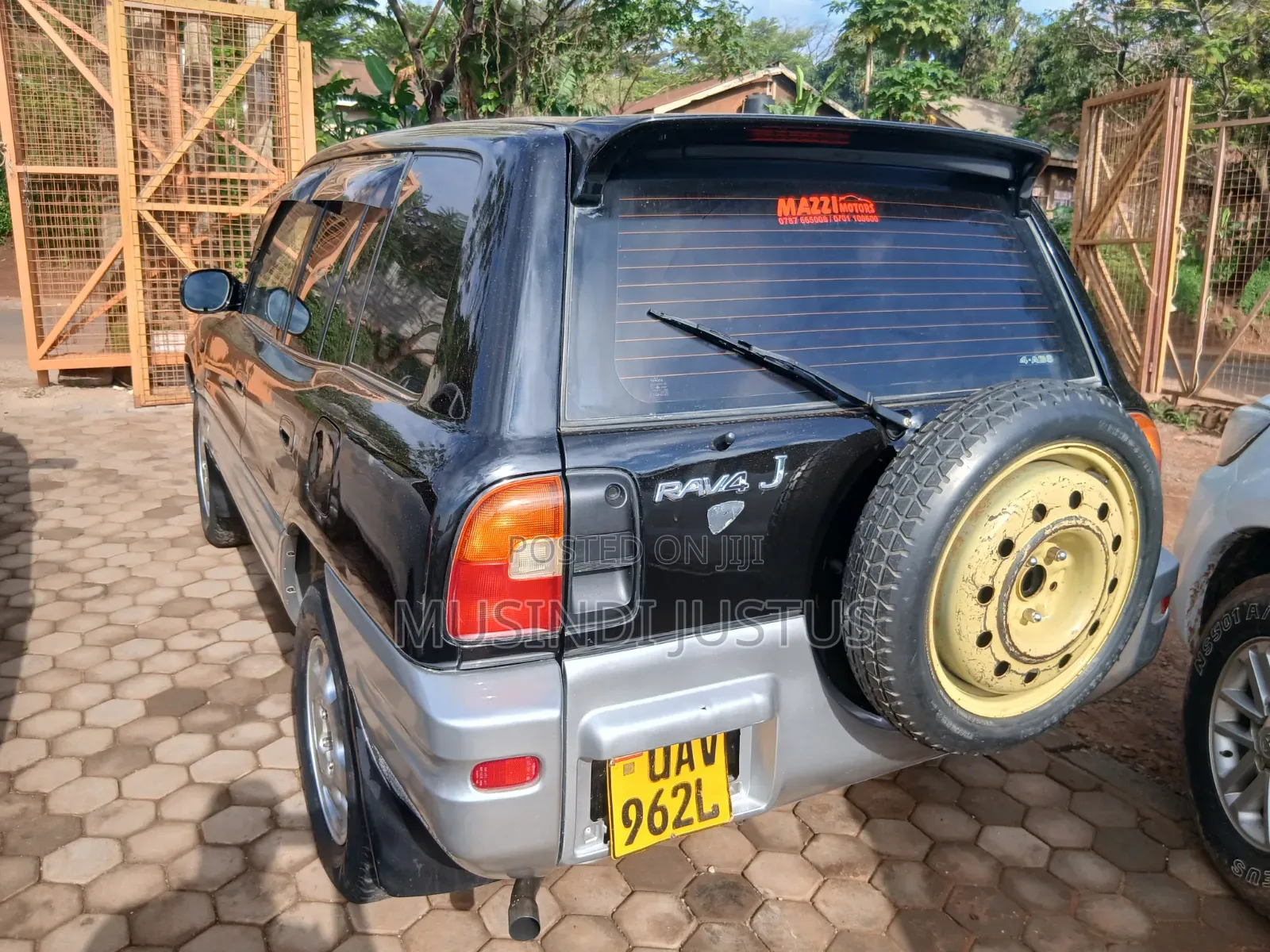 Toyota RAV4 Automatic 2000 Black
