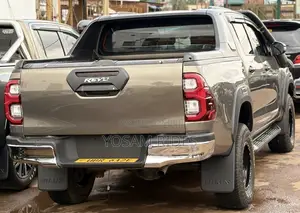 Toyota Hilux Revo Double Cab Deisel 2.8 AWD 2018 Green