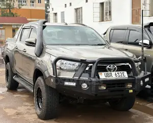 Toyota Hilux Revo Double Cab Deisel 2.8 AWD 2018 Green