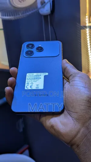 Tecno Spark 40 128 GB Gray