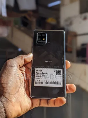 Sharp Aquos zero6 128 GB Black