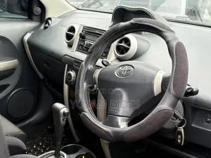 Toyota IST 2002 Silver