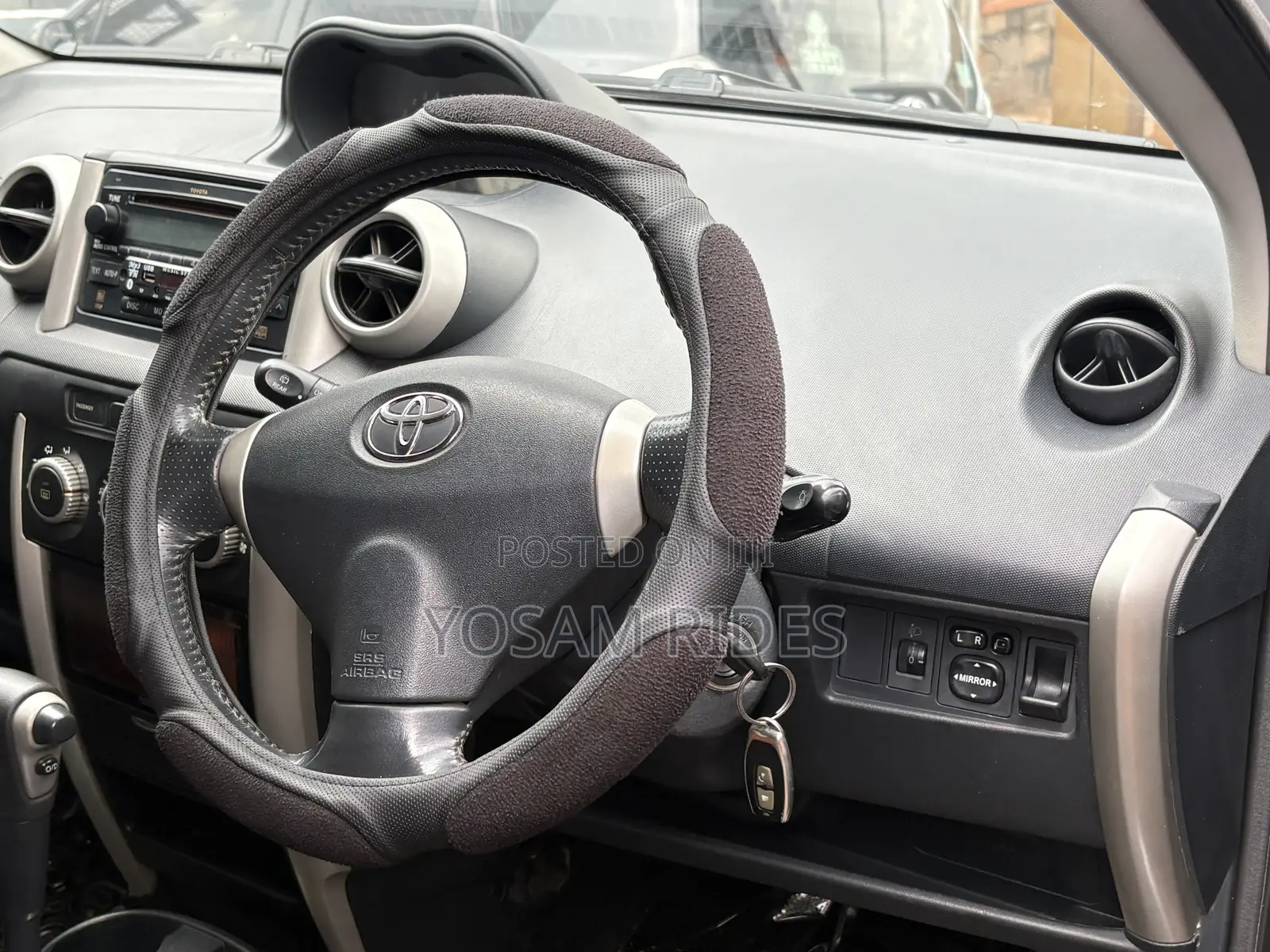 Toyota IST 2002 Silver