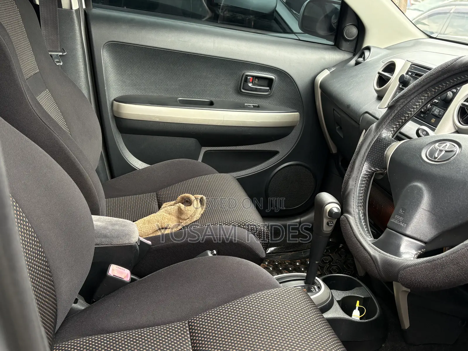 Toyota IST 2002 Silver