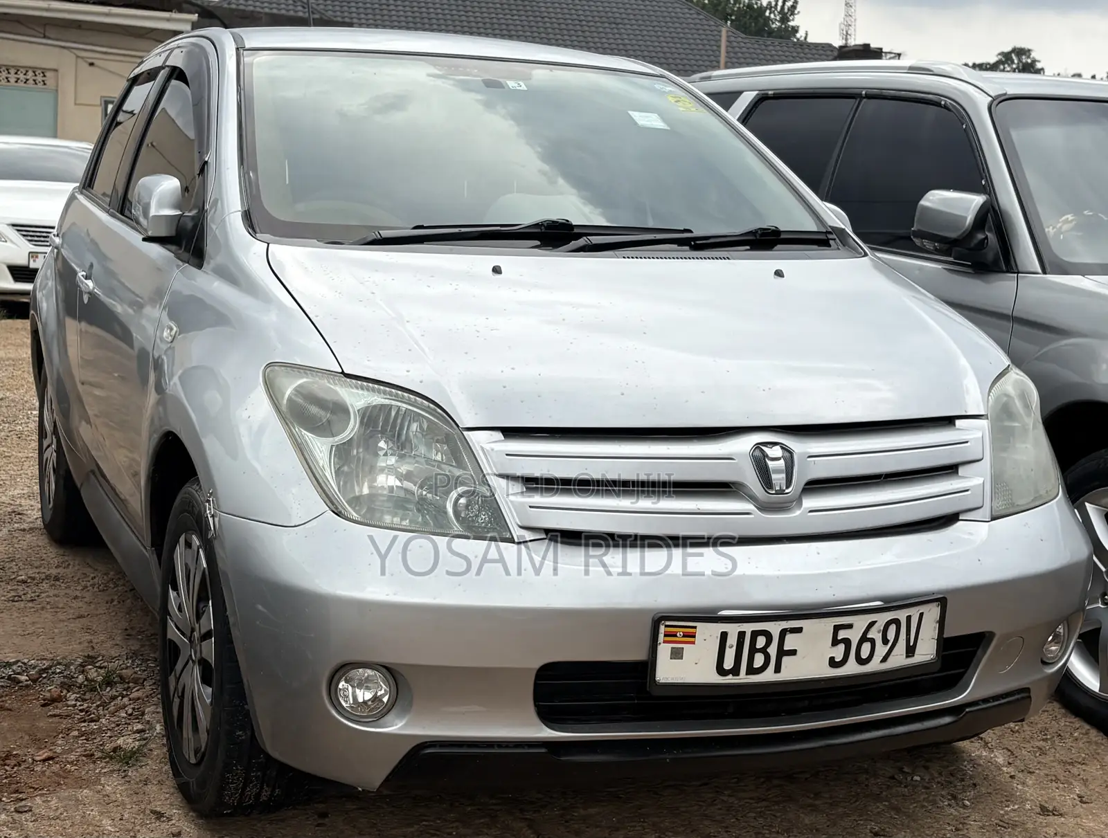 Toyota IST 2002 Silver