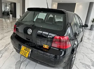 Volkswagen Golf 2.0 FSI Comfortline 2004 Black