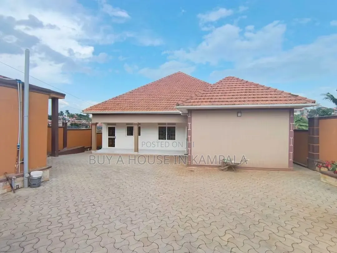 4bdrm Bungalow in Mbalwa Estate, Kira for sale