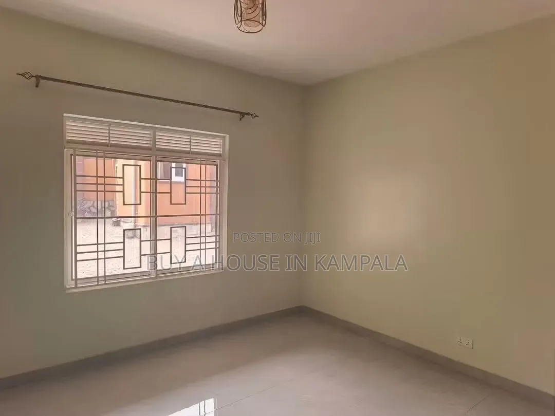 4bdrm Bungalow in Mbalwa Estate, Kira for sale