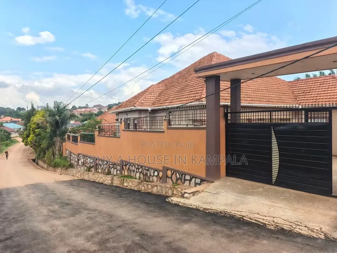 4bdrm Bungalow in Mbalwa Estate, Kira for sale