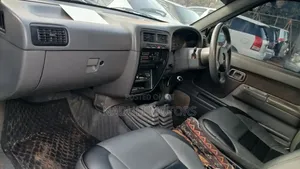 Nissan Hardbody 2005 White