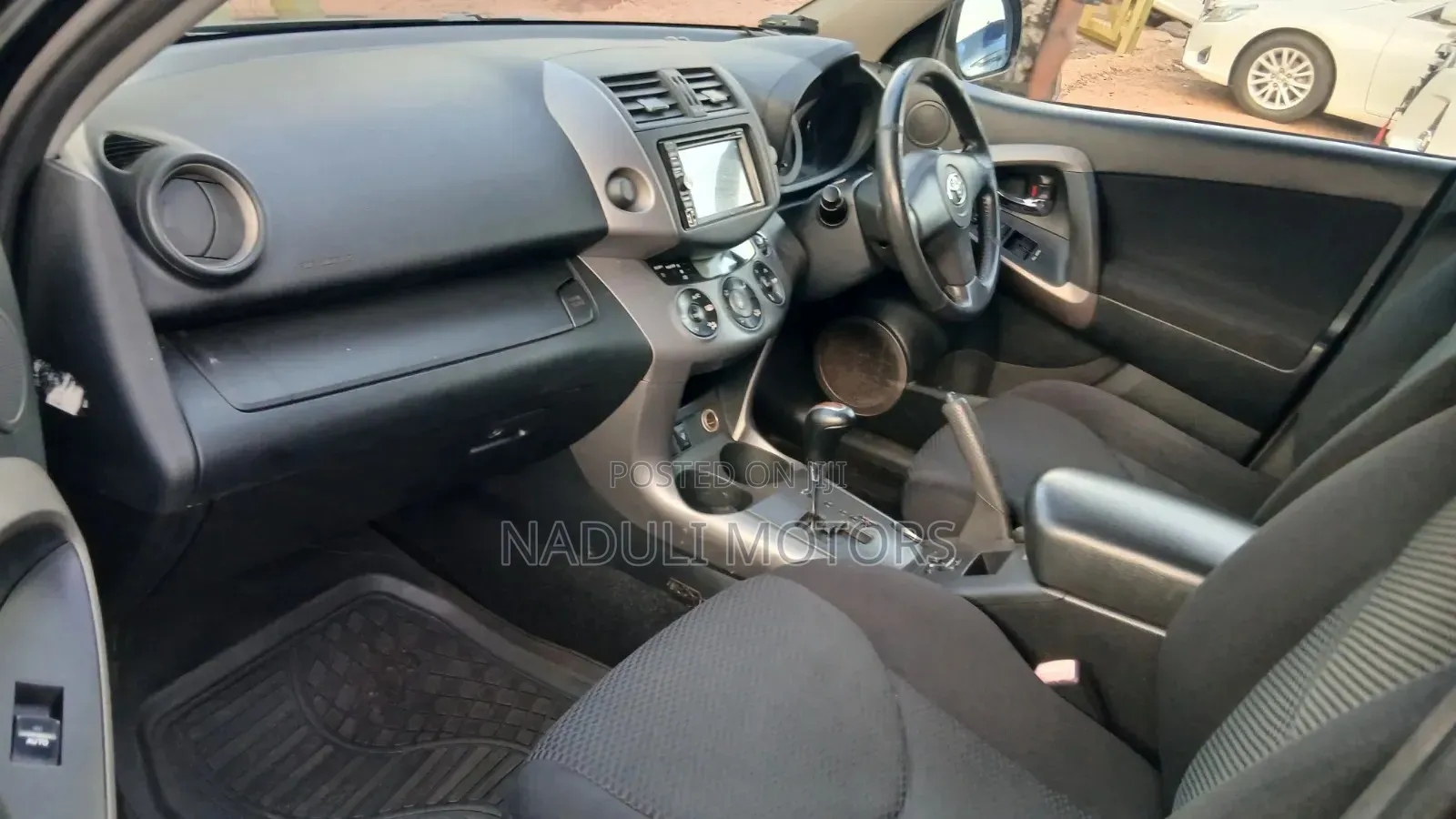 Toyota RAV4 2009