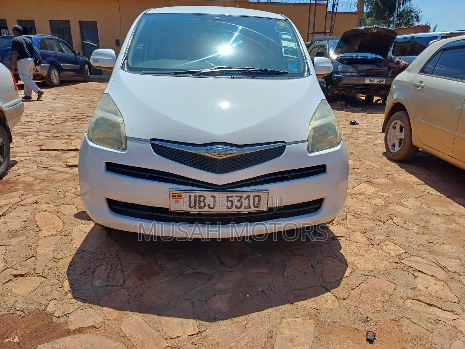 Toyota Ractis 2009 White
