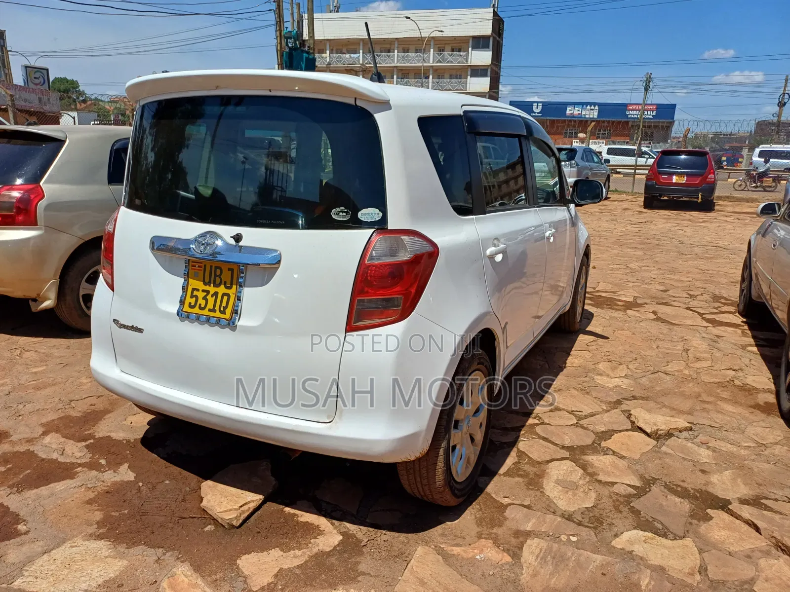 Toyota Ractis 2009 White