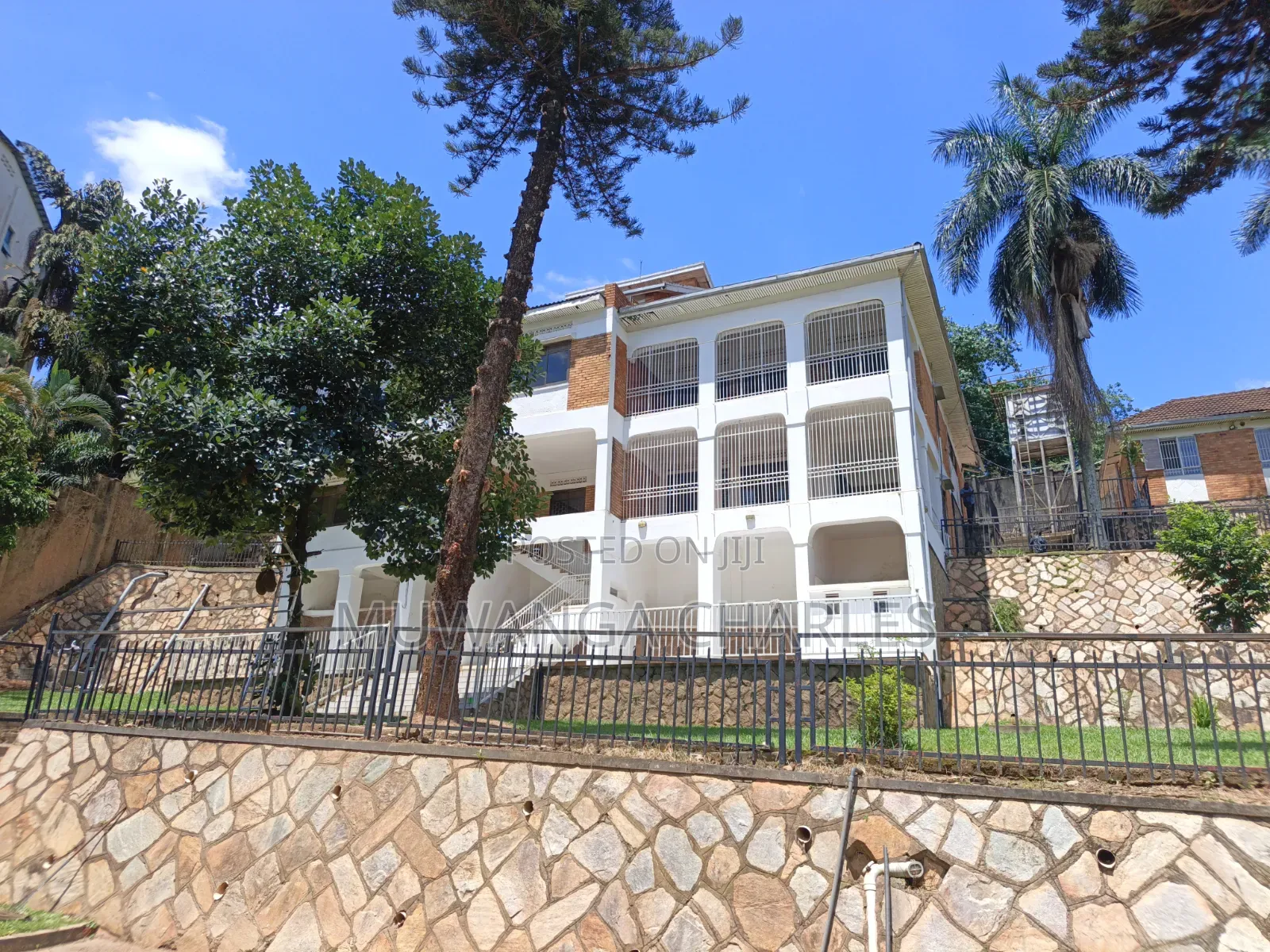 8bdrm Duplex in Fs Properties Ltd, Central Division for rent