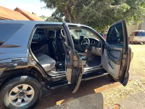 Toyota Hilux Surf 2005 Black