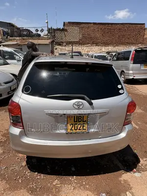 Toyota Corolla Fielder 1.5 Petrol AWD 2010 Silver
