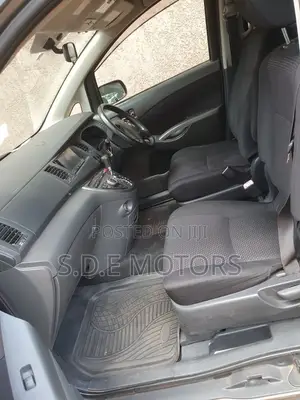 Toyota Raum 1.5 FWD 2008 Silver