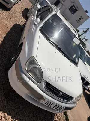 Toyota Raum 1.5 AWD 2000 White