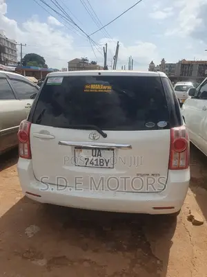 Toyota Raum 1.5 FWD 2008 White