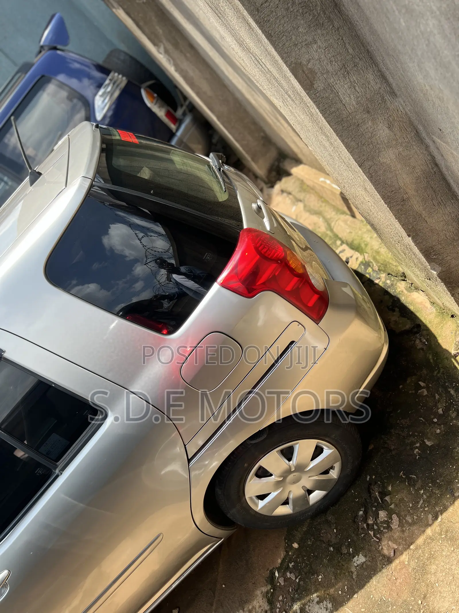 Toyota Raum 1.5 FWD 2008 White