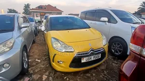 Citroen DS 3 2015 Yellow